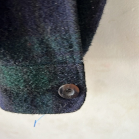 Aberdeen Collection women plaid recycled wool coat - Picture 5 of 9